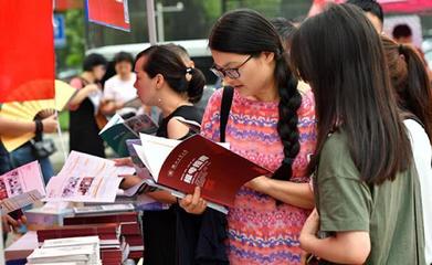 花錢買“內部信息”填報高考志愿靠譜嗎？