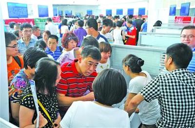 熱問高招 高考志愿填報(bào)咨詢?nèi)ヂ裕▓D）